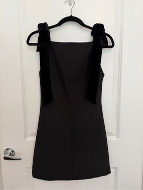 flattering black dress for big tummy ZARA. Black dress with Ts bow – Hibuy market